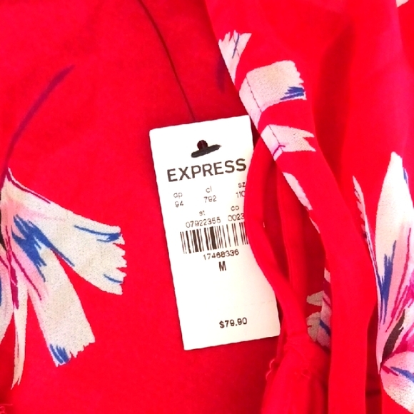 Express Red Floral Romper New W/ Tags! Size M. - Picture 4 of 7